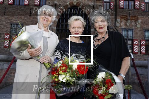 Haarzuilens 6 juni 2018
Opening expositie in kasteel de haar met oa Rene Mioch Annewil Blankers Renee Soutendijk en Willeke v Ammelrooij.