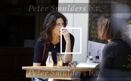 Amsterdam 24 mei 2018
Rifka Lodeizen op terras.