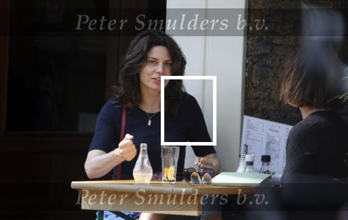 Amsterdam 24 mei 2018
Rifka Lodeizen op terras.