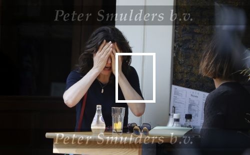 Amsterdam 24 mei 2018
Rifka Lodeizen op terras.