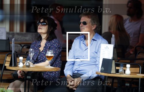 Amsterdam 23 mei 2018
Robert en Roos ten Brink op terras in Amsterdam zuid
