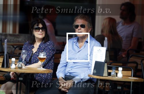 Amsterdam 23 mei 2018
Robert en Roos ten Brink op terras in Amsterdam zuid