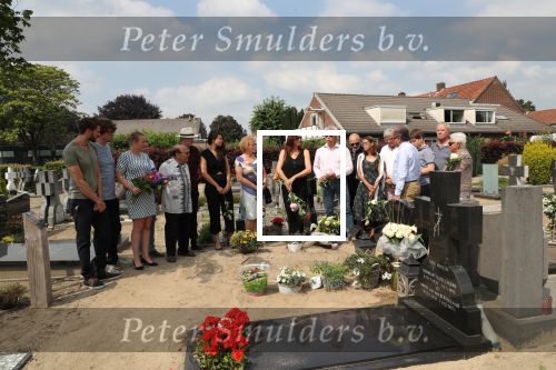 Sint Michielsgestel, 9 Juni 2018
Begraafplaats waar Sandra Reemer een jaar geleden werd begraven.
Herdenkingsdienst
