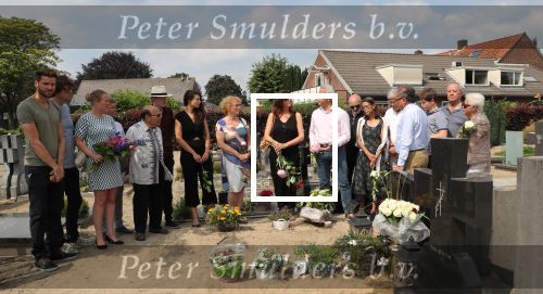 Sint Michielsgestel, 9 Juni 2018
Begraafplaats waar Sandra Reemer een jaar geleden werd begraven.
Herdenkingsdienst