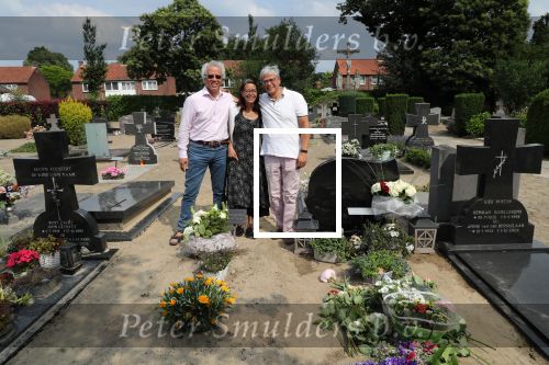 Sint Michielsgestel, 9 Juni 2018
Begraafplaats waar Sandra Reemer een jaar geleden werd begraven.
Herdenkingsdienst