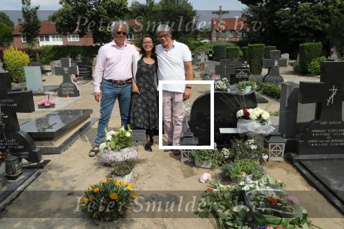 Sint Michielsgestel, 9 Juni 2018
Begraafplaats waar Sandra Reemer een jaar geleden werd begraven.
Herdenkingsdienst