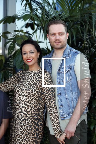 Amsterdam 5 juni 2018
Premiere Jurassic world in het amsterdam theater. Sonja Silva met man Pyke Pos en zoon