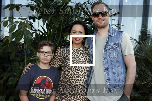 Amsterdam 5 juni 2018
Premiere Jurassic world in het amsterdam theater. Sonja Silva met man Pyke Pos en zoon