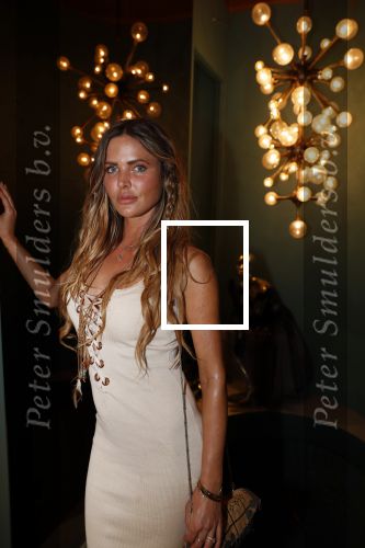 Amsterdam 29 mei 2018
Opening van de winkel Olviâ€™s op de PC Hooftstraat. Sylvia Geersen kwam met haar nieuwe vriend