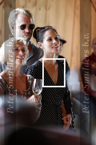 Amsterdam 31 mei 2018
Boekpresentatie Katja Schuurman â€œKatja was Hierâ€ Thijs Romer met vriendin Igone de Jongh