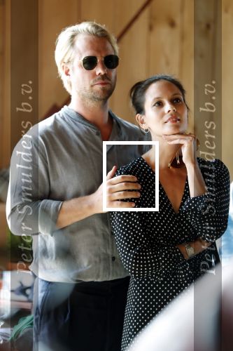Amsterdam 31 mei 2018
Boekpresentatie Katja Schuurman â€œKatja was Hierâ€ Thijs Romer met vriendin Igone de Jongh