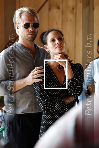 Amsterdam 31 mei 2018
Boekpresentatie Katja Schuurman â€œKatja was Hierâ€ Thijs Romer met vriendin Igone de Jongh
