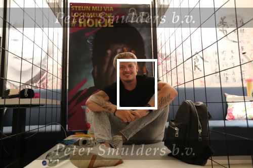 Laren, 16 Mei 2018
Aktie Lock Me Up - Free a Girl
Thomas Berge