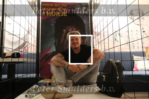 Laren, 16 Mei 2018
Aktie Lock Me Up - Free a Girl
Thomas Berge