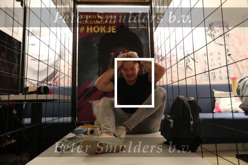 Laren, 16 Mei 2018
Aktie Lock Me Up - Free a Girl
Thomas Berge