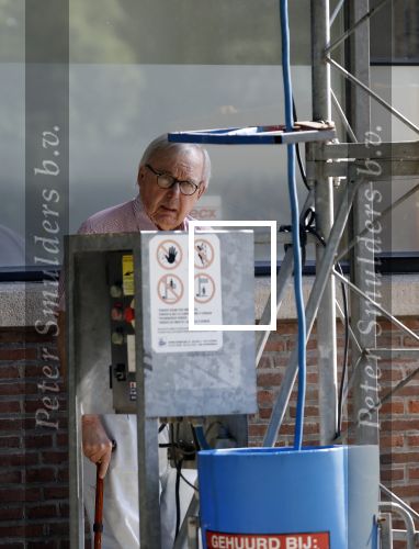 Amsterdam 5 juni 2018
Thomas Lepeltak wandelend op straat.
