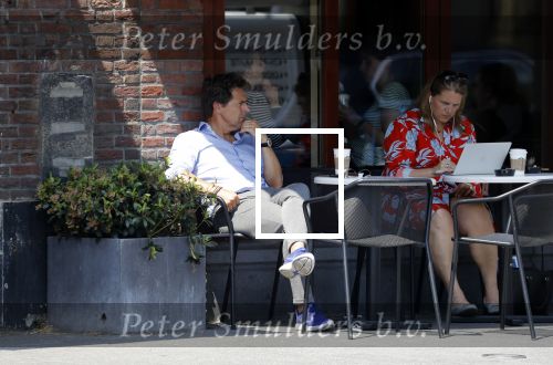 Amsterdam 29 mei 2018
Toine v Peperstraten drinkt koffietje bij starbucks.