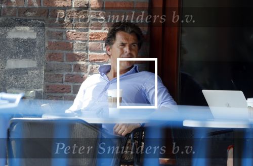Amsterdam 29 mei 2018
Toine v Peperstraten drinkt koffietje bij starbucks.