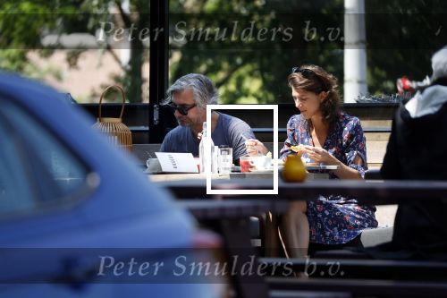 Amsterdam 20 mei 2018
Victor Reinier met zijn vriendin op terras.