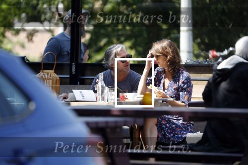 Amsterdam 20 mei 2018
Victor Reinier met zijn vriendin op terras.