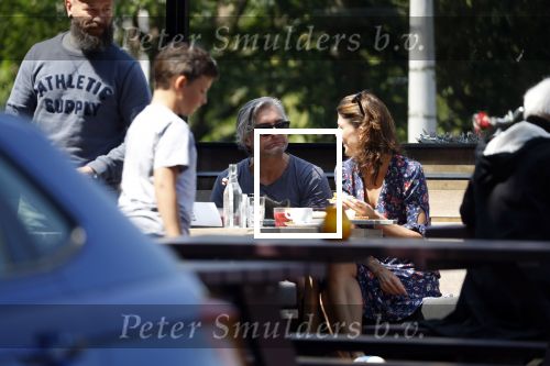Amsterdam 20 mei 2018
Victor Reinier met zijn vriendin op terras.