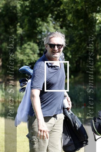 Eemnes 28 mei 2018
Golfwedstrijd ten bate van Warchild met oa Victor Reinier Toine v Peperstraten Mariska v Kolck en Frits Sissing. Kunstenaar Pim Smit maakt samen met victor Reinier een schilderij .
