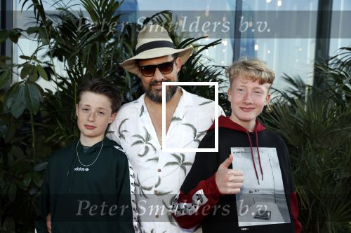 Amsterdam 5 juni 2018
Premiere Jurassic world in het amsterdam theater. Vincent Croiset met zoons
