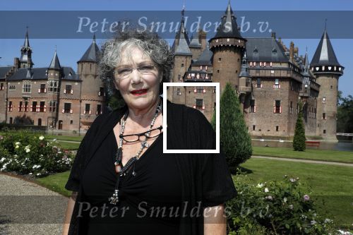 Haarzuilens 6 juni 2018
Opening expositie in kasteel de haar met oa Rene Mioch Annewil Blankers Renee Soutendijk en Willeke v Ammelrooij.