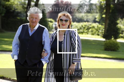 Haarzuilens 6 juni 2018
Opening expositie in kasteel de haar met oa Rene Mioch Annewil Blankers Renee Soutendijk en Willeke v Ammelrooij. Willibrord Frequin met vriendin