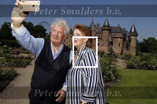 Haarzuilens 6 juni 2018
Opening expositie in kasteel de haar met oa Rene Mioch Annewil Blankers Renee Soutendijk en Willeke v Ammelrooij. Willibrord Frequin met vriendin