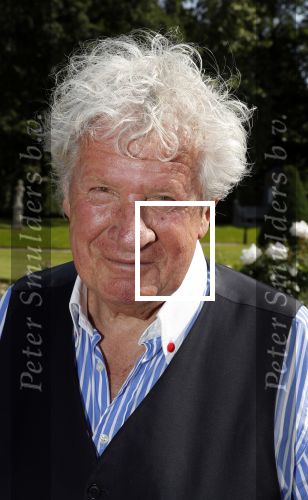 Haarzuilens 6 juni 2018
Opening expositie in kasteel de haar met oa Rene Mioch Annewil Blankers Renee Soutendijk en Willeke v Ammelrooij. Willibrord Frequin met vriendin