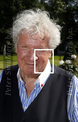 Haarzuilens 6 juni 2018
Opening expositie in kasteel de haar met oa Rene Mioch Annewil Blankers Renee Soutendijk en Willeke v Ammelrooij. Willibrord Frequin met vriendin