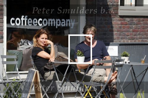 Amsterdam 23 mei 2018
Wim Kieft met vriendin op terras bij de coffeecompany.
