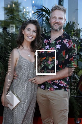 Amsterdam 5 juni 2018
Premiere Jurassic world in het amsterdam theater. Xelly Cabau v Kasbergen met vriend en een vriendin