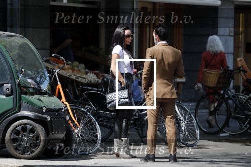 Amsterdam 23 mei 2019
Amanda Balk met haar (ex) man op terras in Amsterdam zuid.