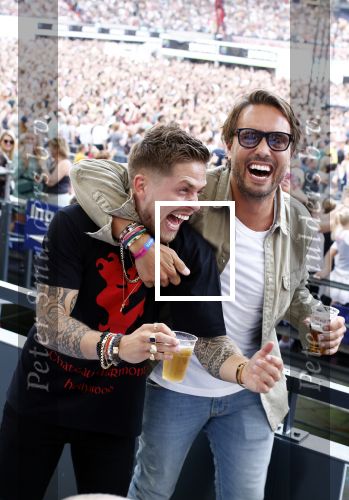 Rotterdam 1 juni 2019
Marco Borsato in de kuip. Wat een geweldige show gaf Marco. Andre Hazes en Bas Smit
