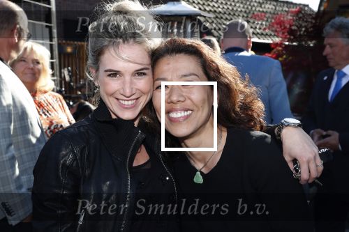Blaricum 13 mei 2019
Free a girl gala in the red sun in Blaricum. Anouk v Schie de Mol met Wimmy Hu