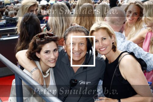 Rotterdam 1 juni 2019
Marco Borsato in de kuip. Wat een geweldige show gaf Marco. Armando Borsato met Kristina Bozilovic en Anouk Smulders
