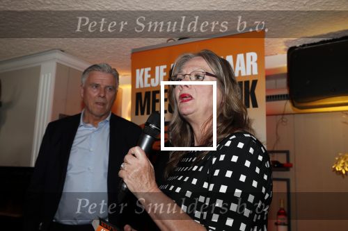 Volendam 22 mei 2019
Boekpresentatie Keje Molenaar bij dine en wine op de dijk in Volendam. Jan Smit presenteert het.
Matthijs de Ligt is er met zijn vriendin Annekee Molenaar. Vrouw Bert Nederlof