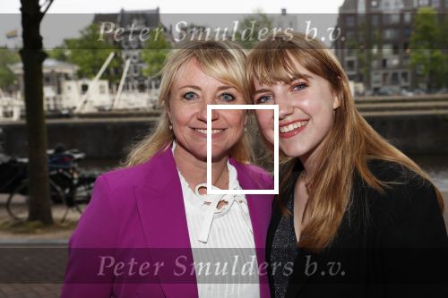 Amsterdam 20 mei 2019
Premiere best of broadway in carre. Bianca Krijgsman met dochter