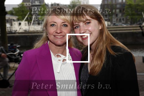 Amsterdam 20 mei 2019
Premiere best of broadway in carre. Bianca Krijgsman met dochter