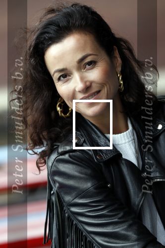 Amsterdam 28 mei 2019
Birgit Schuurman arriveert op een jetski bij cafe de waterkant om daar een gids van Liptonice uit te reiken aan eigenaar van de waterkant.