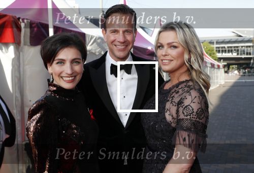 Amsterdam 25 mei 2019
Amsterdam dam diner tbv het aidsfonds in AFAS live. Bridget Maasland met Vivienne v d Assem en Sven sauve