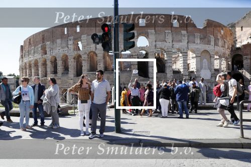 Rome mei 2019
Prinses Christina woont tegenwoordig in een appartement/penthouse in Rome.
Er zitten verschillende leuke winkeltjes in de buurt. Ook het collosseum ligt bij haar om de hoek.