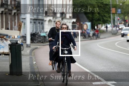 Amsterdam 25 mei 2019
Connie Palmen op de fiets in Amsterdam.