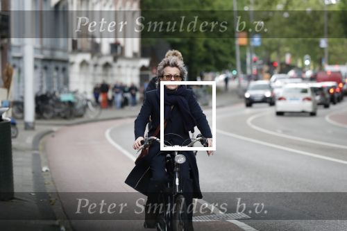 Amsterdam 25 mei 2019
Connie Palmen op de fiets in Amsterdam.