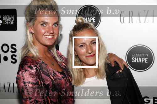 Amsterdam 28 mei 2019
Presentatie boek Rose Bertram bij mama Kelly in het Olympisch stadion. Eva â€¦ met een vriendin