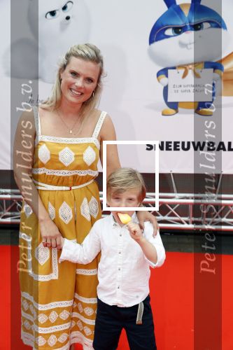 Amsterdam 2 juni 2019
Premiere huisdiergeheimen 2 in pathe arena. Eveline Stallaart met zoon