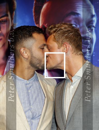 Hilversum 21 mei 2019
Premiere Aladdin in hilversum. Ferry Doedens met zijn vriend