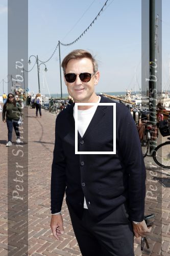 Volendam 22 mei 2019
Boekpresentatie Keje Molenaar bij dine en wine op de dijk in Volendam. Jan Smit presenteert het.
Frans Hoek
